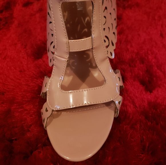 Shoes - Picture 2 of 5